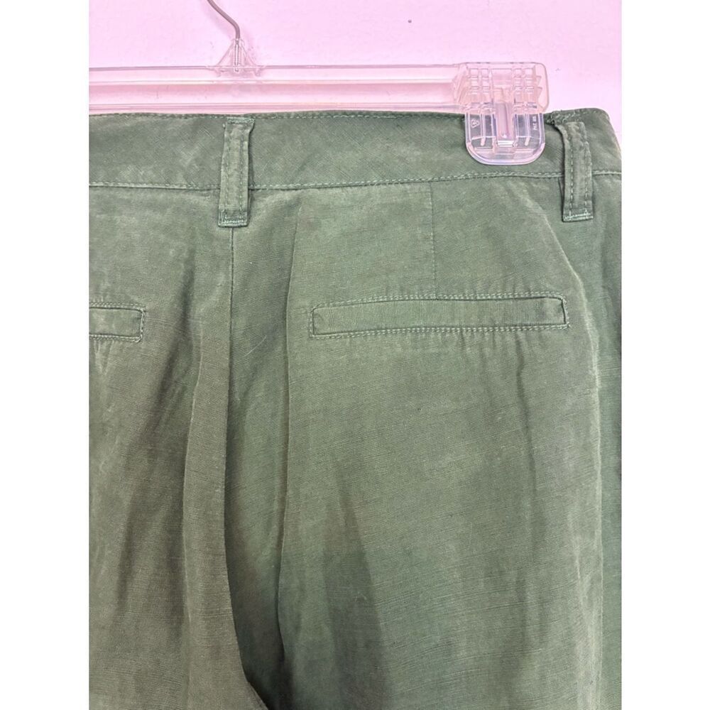 Kut from the Kloth Wide Leg fitted high waisted Trousers in Pine Green - Picture 6 of 7